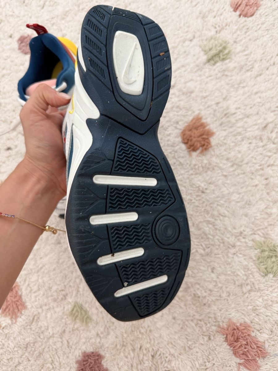 Nike Scarpe da donna: Nike Sportschuhe Gr.37.5 – Usato da Pratteln venduto da Samantha... 3
