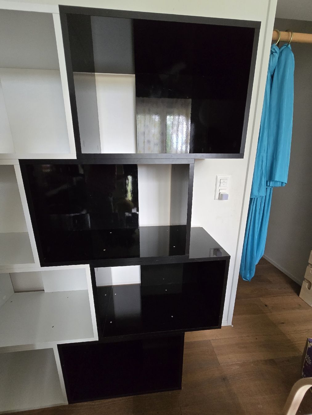 Scaffali: Regale / Wohnwand – Usato da Olten venduto da Jullis 6