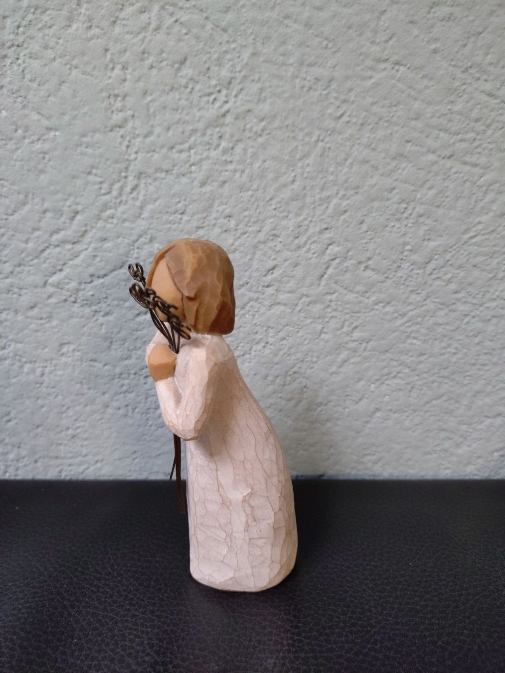 Willow Tree Figuren: Willow Tree Figur Mädchen mit Blumen Friendship – Gebraucht aus Gossau ZH von Lichtlein 1