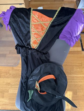 Hexenkostüm mit Hut, Grösse L (130-140 cm), Halloween🎃