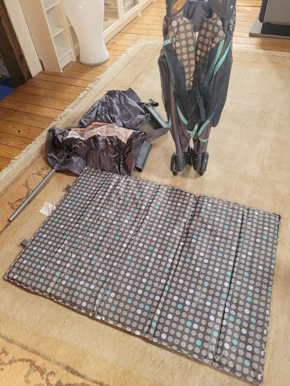 Betten: Reise-Kinderbett Babies "R" Us – Gebraucht aus Bäretswil von Baths 3