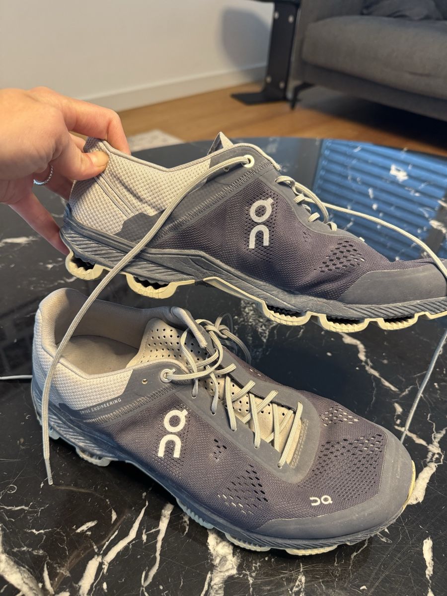 On Scarpe da uomo: ON Men's Cloudsurfer Running Shoe size 43 – Usato da Rüschlikon venduto da ele_l2bx