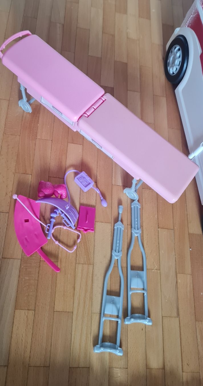 Spielzeuge: Ambulance 2 en 1 Barbie – Gebraucht aus Epagny von Mjcee 7
