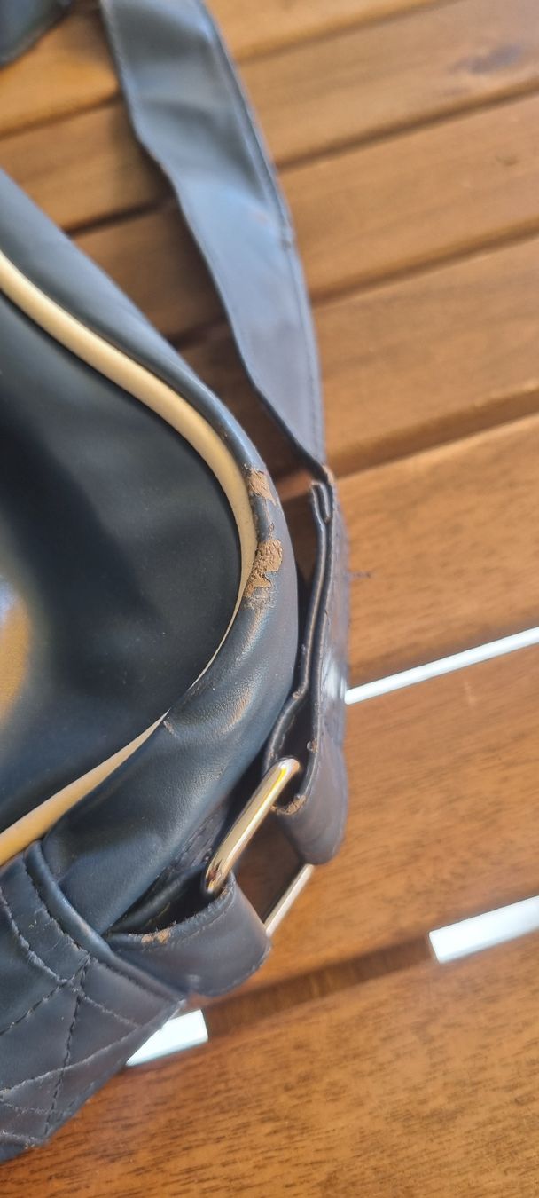 Vespa Borse: Vespa Umhängetasche – Usato da Au ZH venduto da Alex78 3