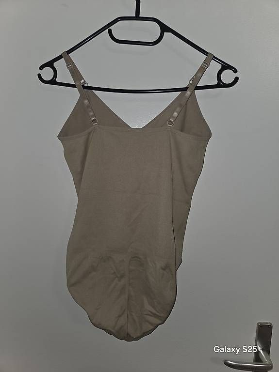 Altra biancheria intima: Shaperbody – Usato da St. Gallen venduto da ruz_t5lk 1