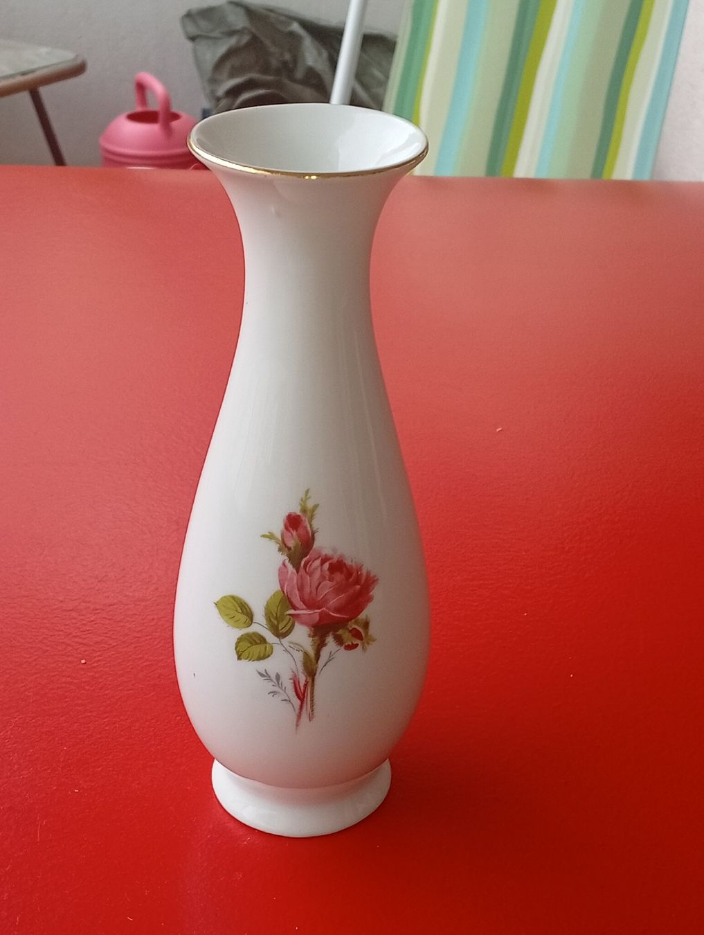 KPM Vase Porzellan Bavaria Blumenmotiv Weiss Gold Rand 20 cm (Gebraucht) in Engelburg für CHF 8 – mit Lieferung auf Ricardo kaufen