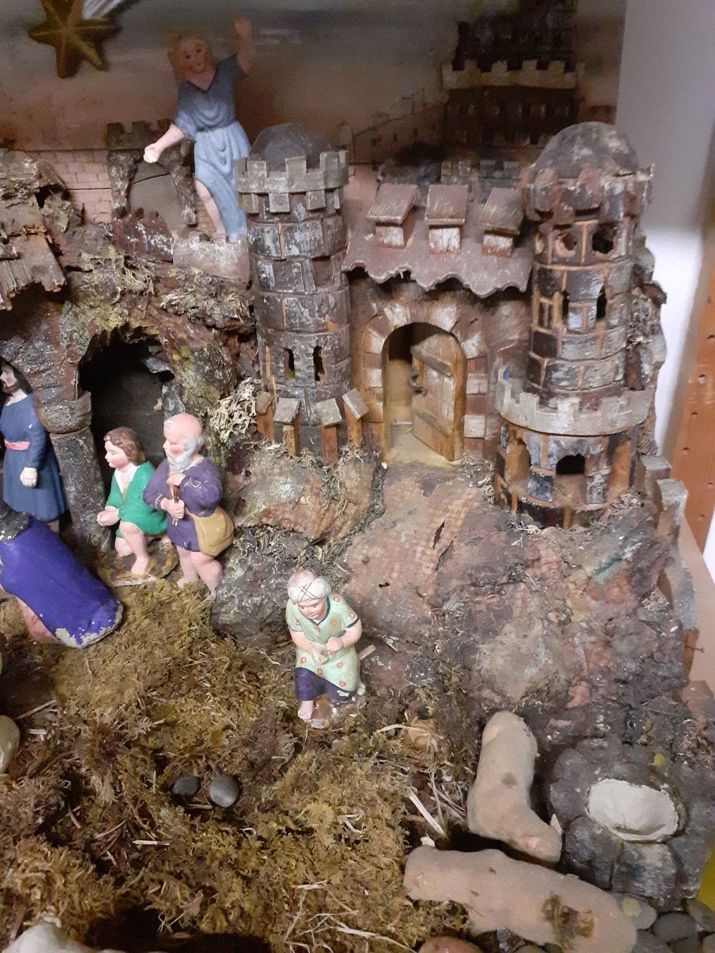Tutte le decorazioni: grosse antike Weihnachtskrippe – Usato da Bischofszell venduto da Joachim-115 7