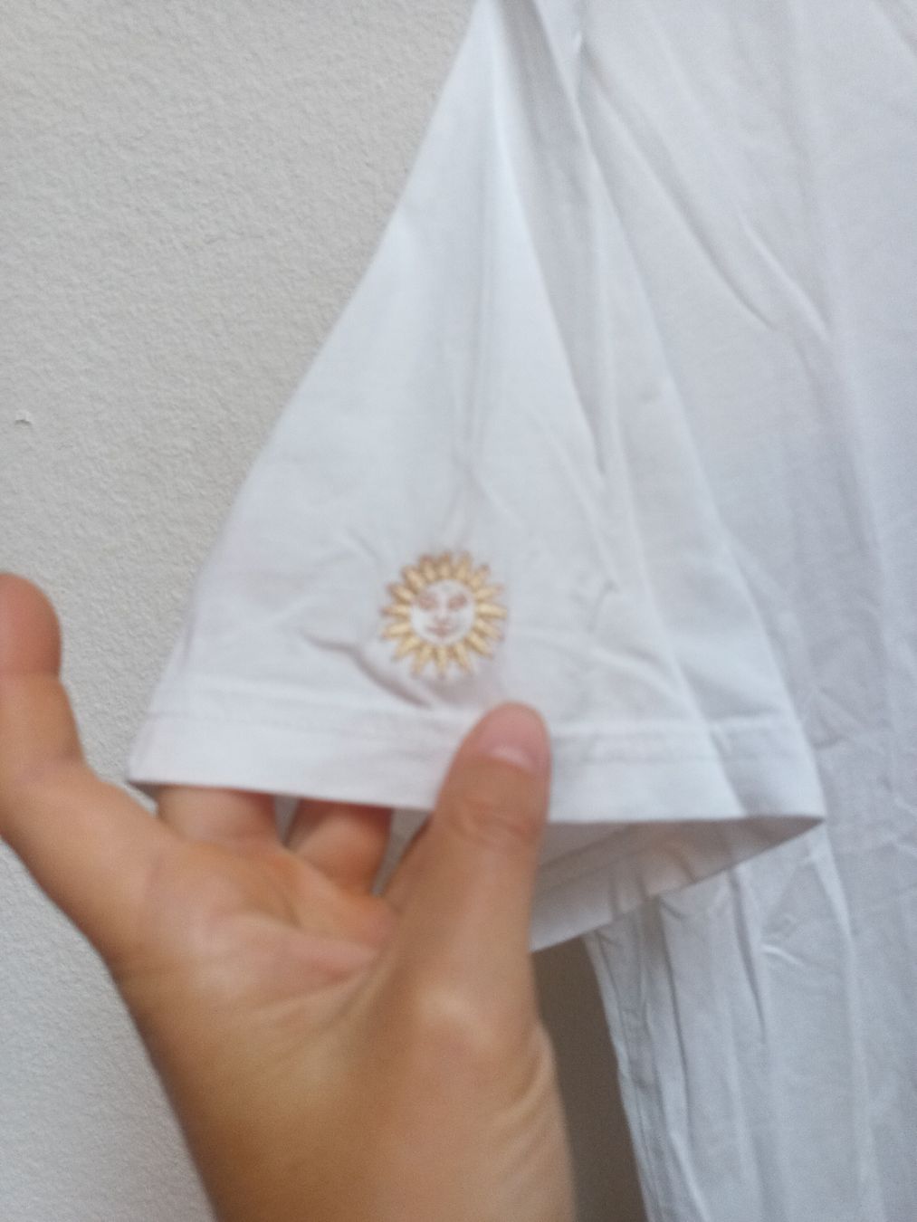 RVCA T-Shirts: RVCA Shirt Lady M – Gebraucht aus Dübendorf von selestrine 3