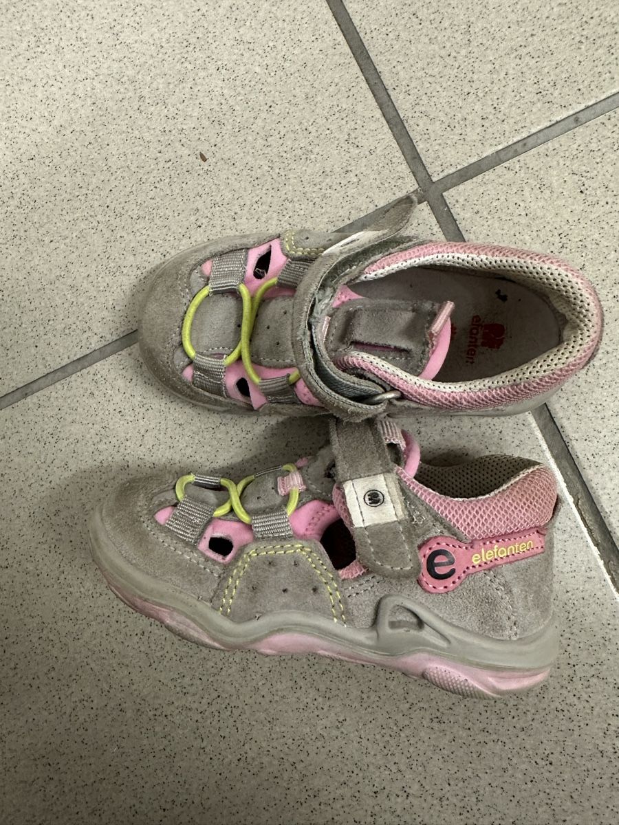 Elefanten Schuhe für Mädchen: Elefanten Sandalen – Gebraucht aus Oberuzwil von SaMa1986