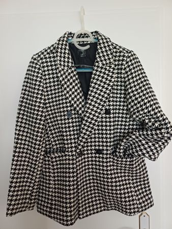 Jacke Gr.M NEU Blazer für überall:Job, Beerdigung, Must Have