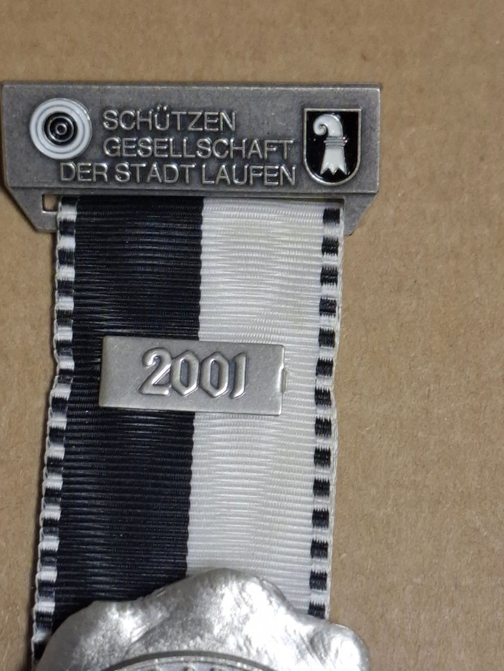 Medaglie: Laufen 2001 (D883) – Usato da Schwanden GL venduto da Suvorov 1