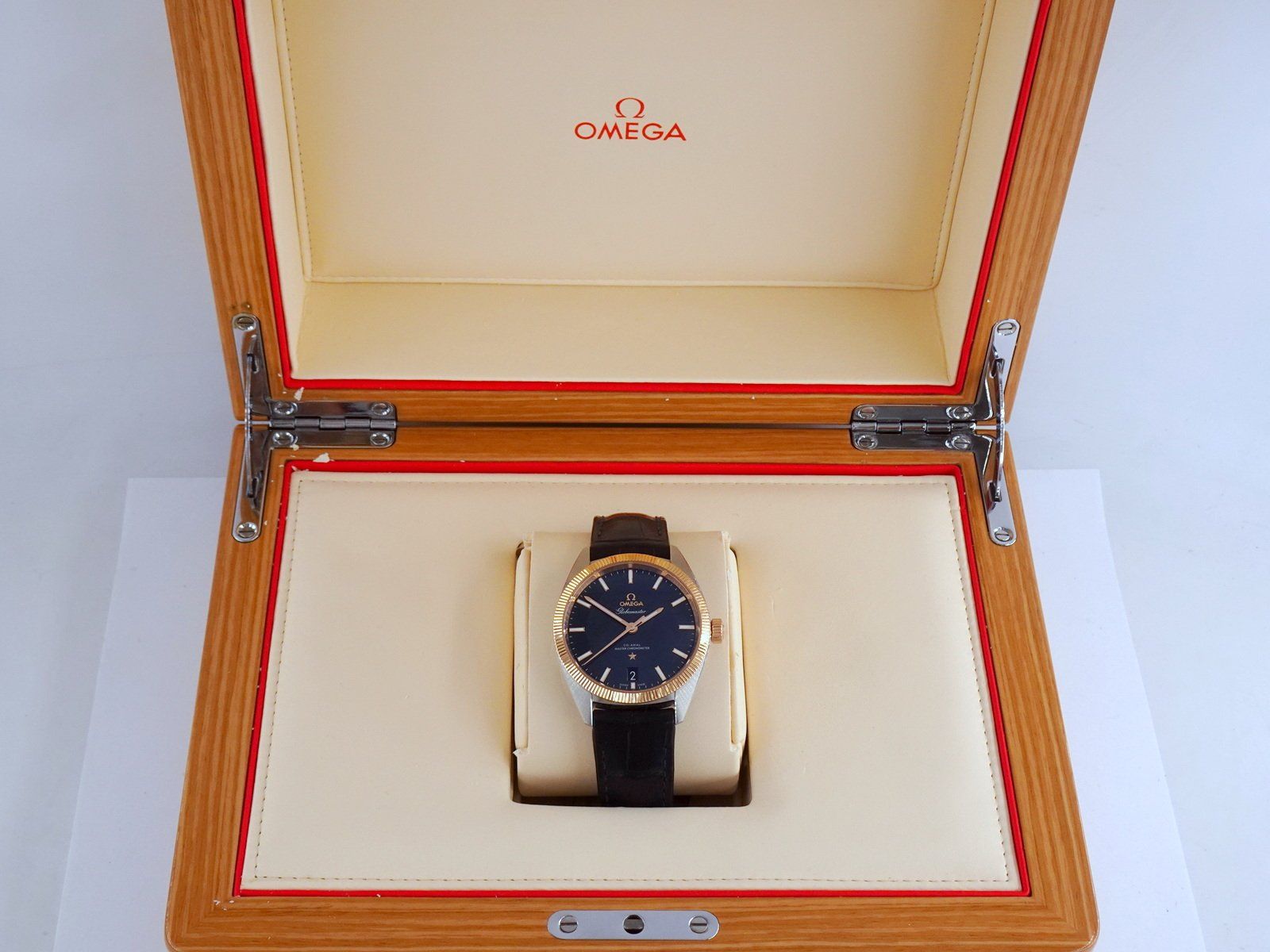 Omega Orologi: OMEGA CONSTELLATION GLOBEMASTER 18K/SS CHRONOMETER 39MM – Usato da Zürich venduto da SWISSTIMEARTS-AG 8