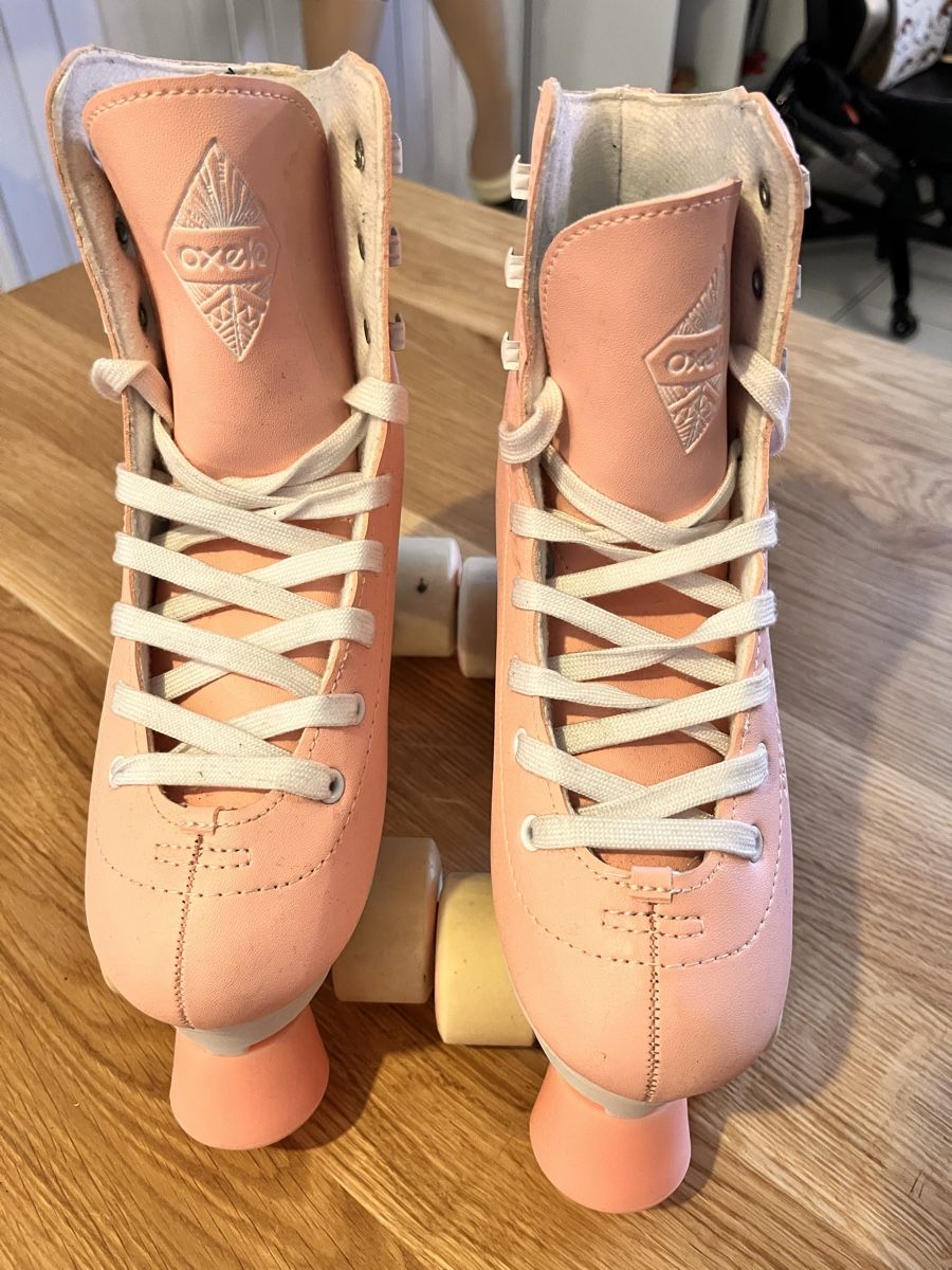 Pattini in linea & Pattini a rotelle: Retro Rollschuhe Rosa/Weiss Gr. 38 – Usato da Wünnewil venduto da AoDLara 1