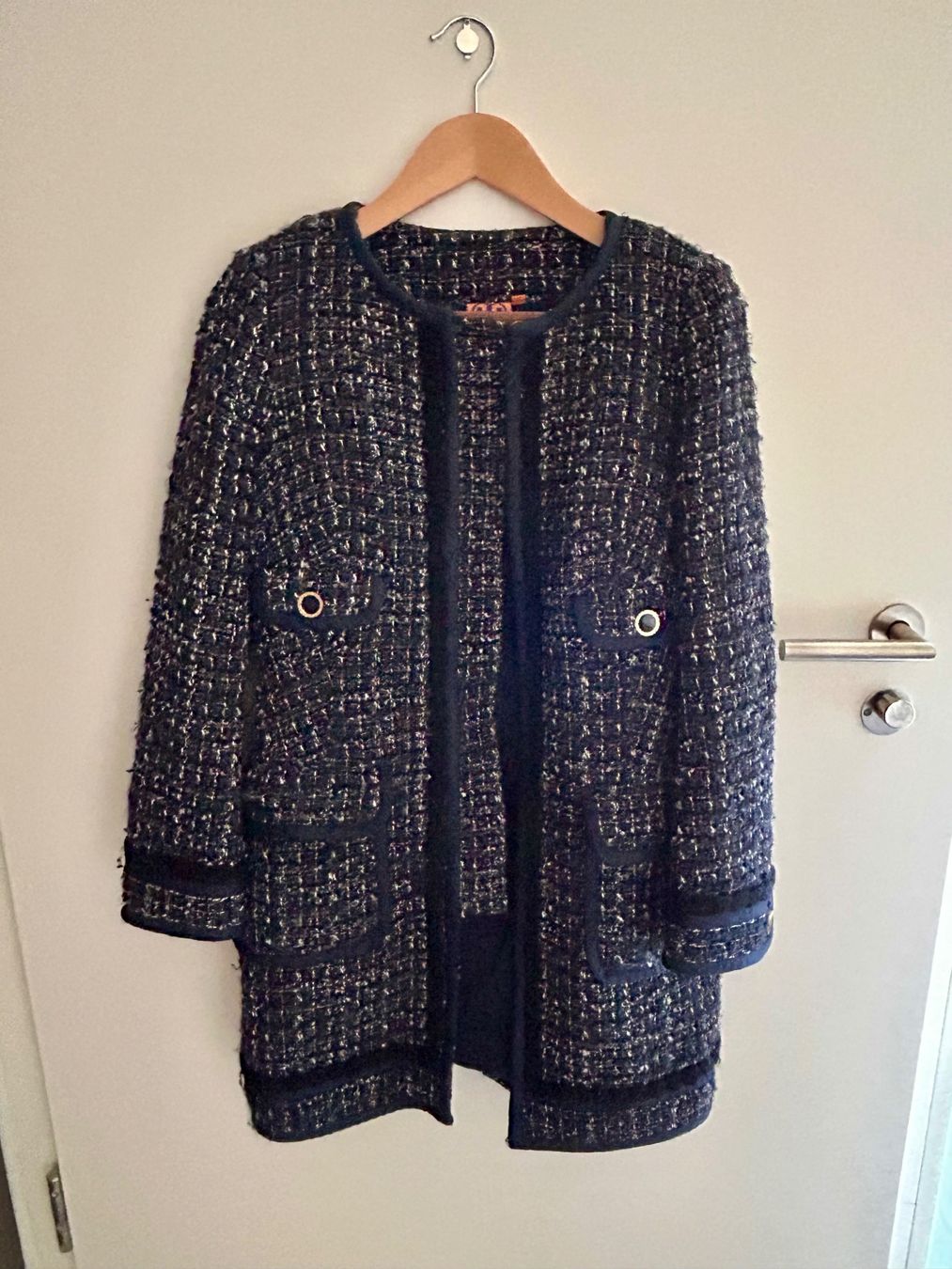 Tory Burch Giacche: Tory Burch Chic Navy & Gold Tweed Jacket – Usato da Wollerau venduto da pri_g786