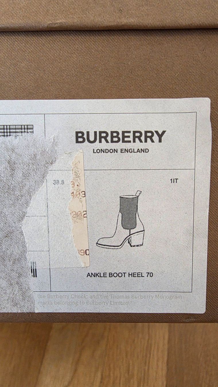 Burberry Scarpe da donna: Burberry Ankle Boot Heel 70 - UNGETRAGEN – Nuovo e nell'imballaggio originale da Goldau venduto da Lyne_304 5
