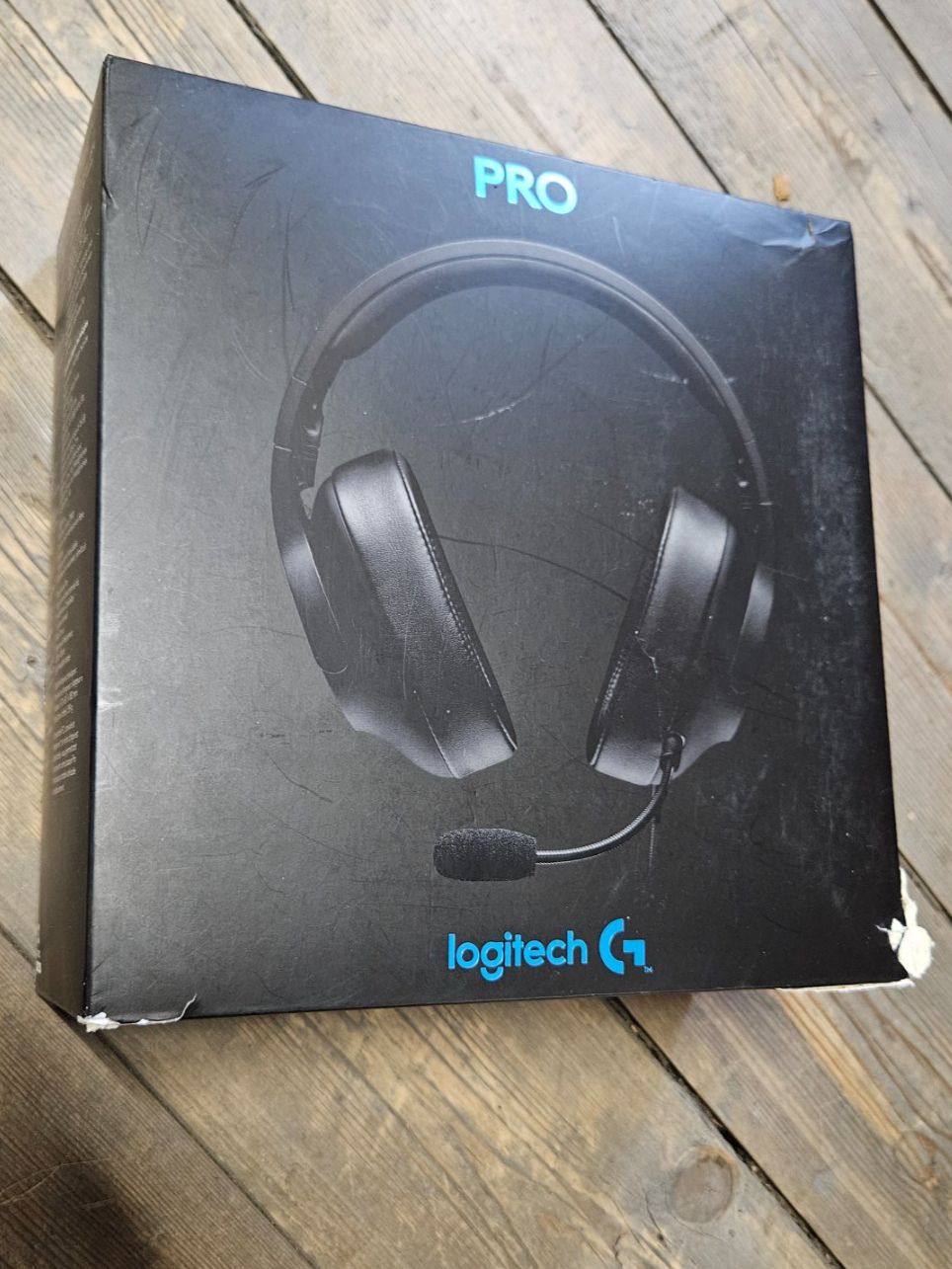 Logitech Casques audio: Logitech Pro Wired Gaming Headset – D'occasion à Zürich par RiggyBiggy