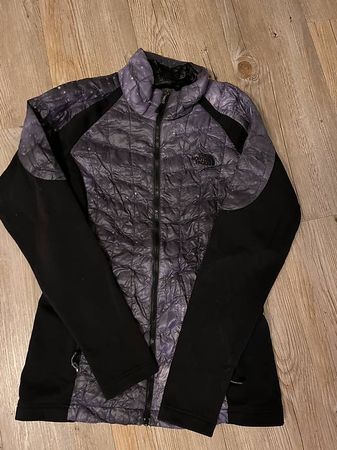 Veste légère North Face taille 38