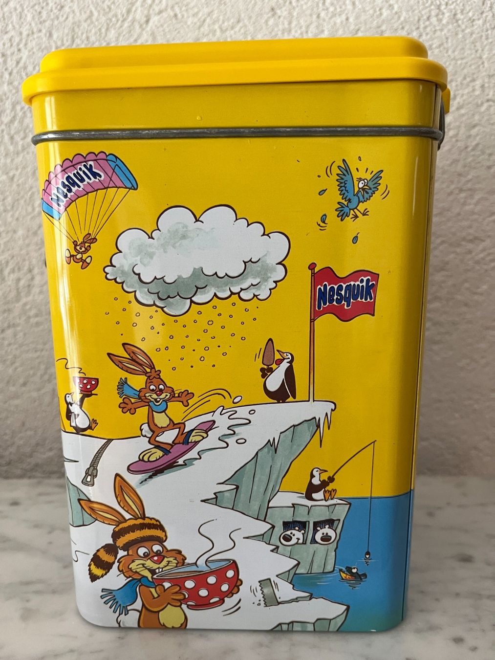 Pots: Blechdose Nesquik – D'occasion à Lützelflüh-Goldb par Fresu8 1