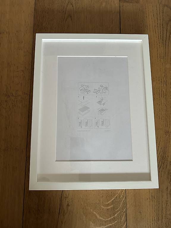 Ikea Cornici: IKEA Ribba Bilderrahmen – Usato da Frenkendorf venduto da The_Moose