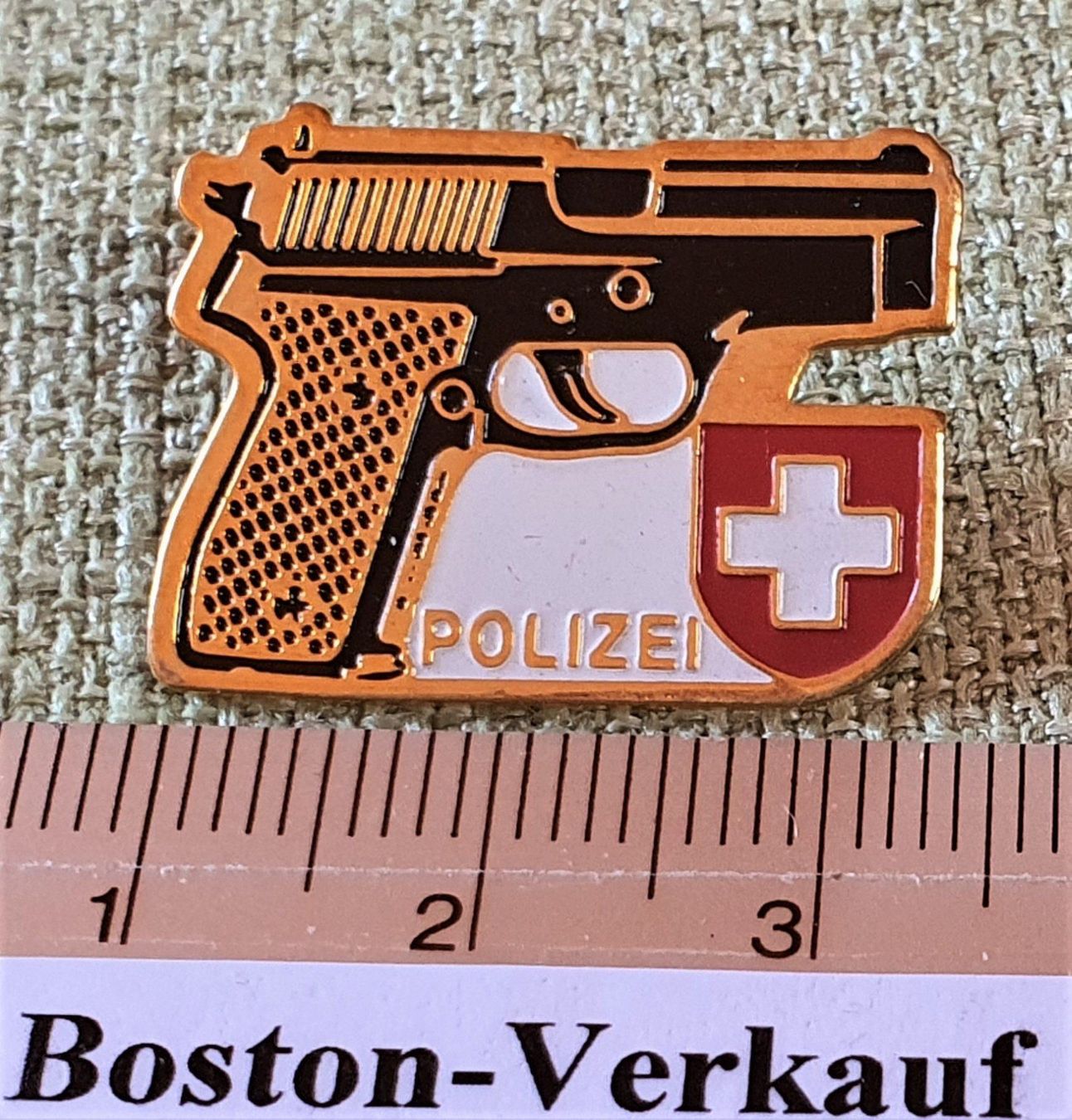 Placchette & Badge: E257C - Pin Polizei Pistole Schweiz – Usato da Reinach BL venduto da Boston-Verkauf 1