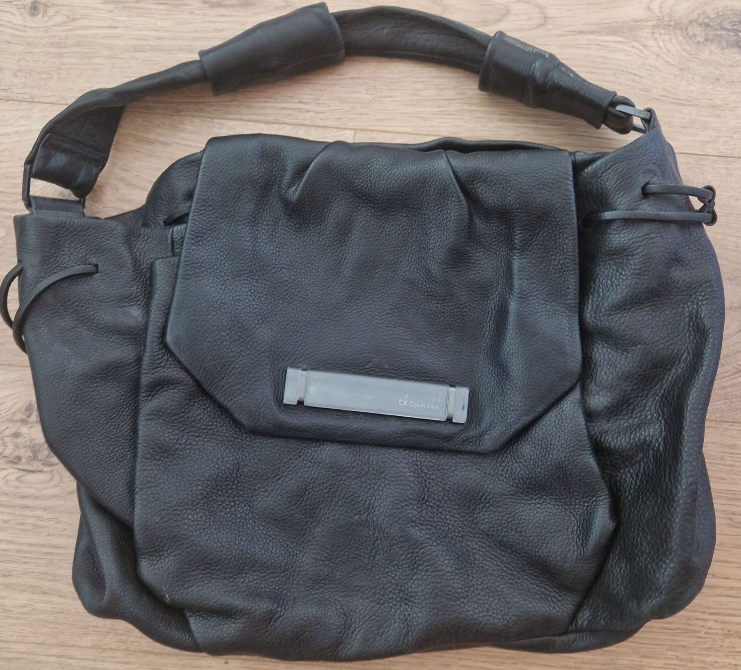 Borse da donna: Sac en cuir noir Calvin Klein, impeccable – Usato da Fully venduto da moi_k685