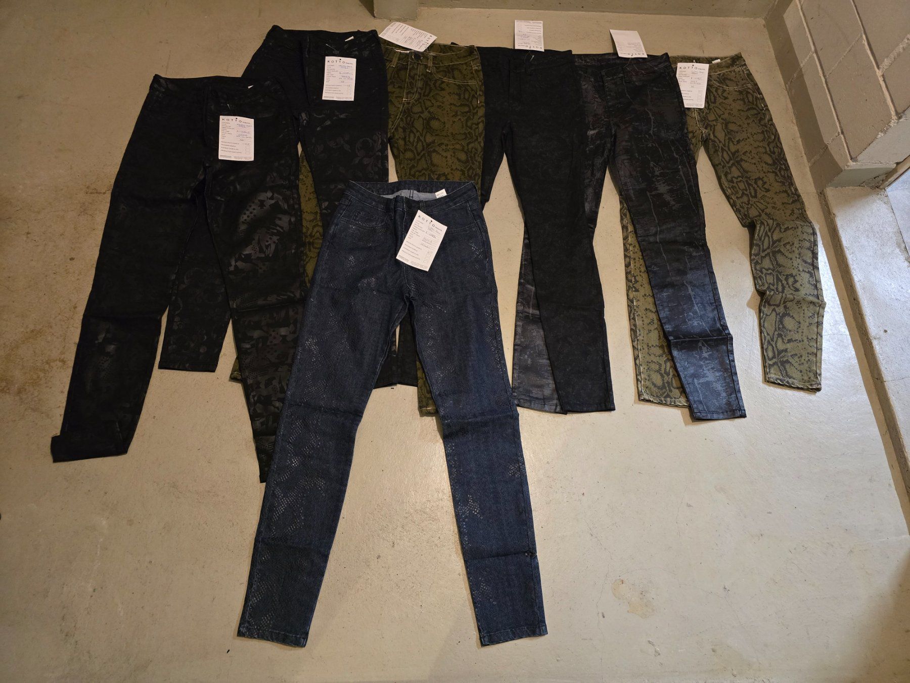 Pantaloni: Kotto textil Hosen grösse 38 – Nuovo e nell'imballaggio originale da Schönenwerd venduto da Chez_Mimi 2