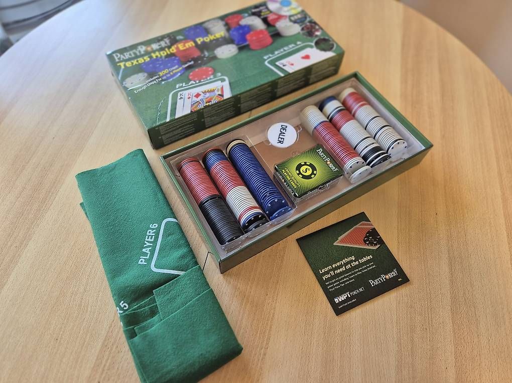 Giochi: Pokerset – Usato da Winterthur venduto da CroNec
