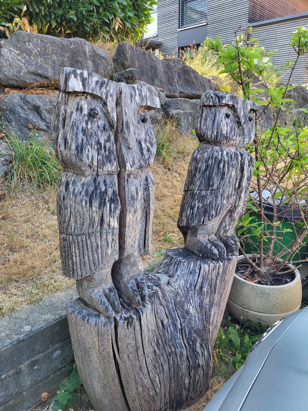 Skulpturen & Statuen: Riesige Holzeulen Eule Holzdeko  – Gebraucht aus Detligen von sonne078