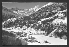 Saas - Grund Dorfansicht im Winter