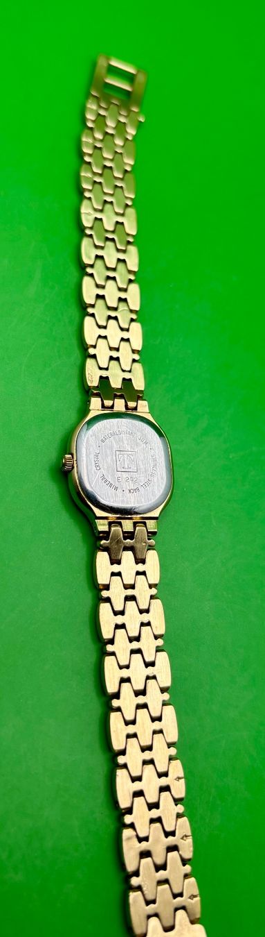 Tissot Orologi: TISSOT STYLIST SWISS MADE – Usato da Rorschach venduto da ZeitWerk.10 9