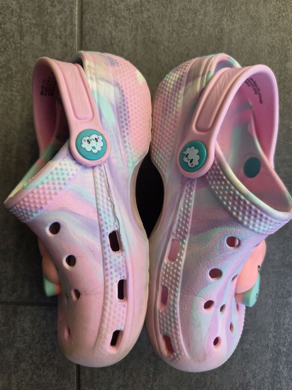 Next Scarpe per ragazze: Next Kinder Clogs bunte Muster Grösse 26.5 – Usato da Hüntwangen venduto da ManuM2014 1