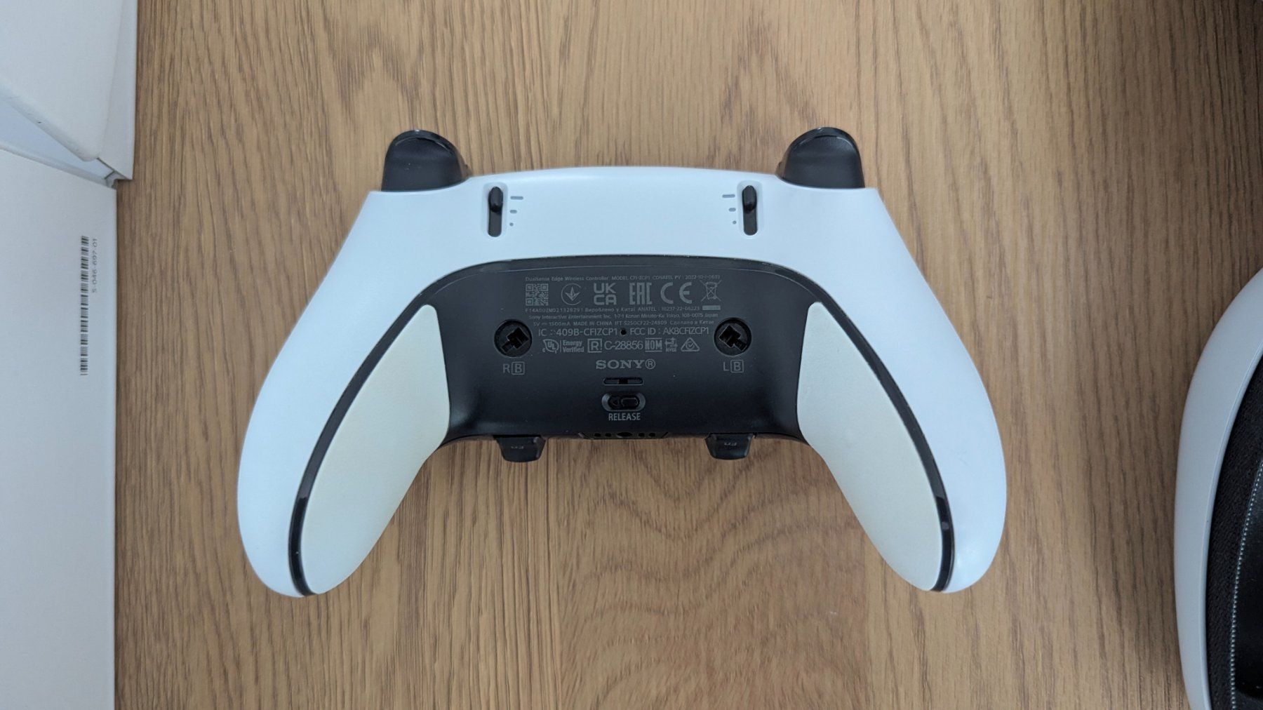 Sony Controller: PS5 DualSense Edge Controller inkl. Original-Hülle & Zubehör – Usato da Wettingen venduto da miguel.mca 3