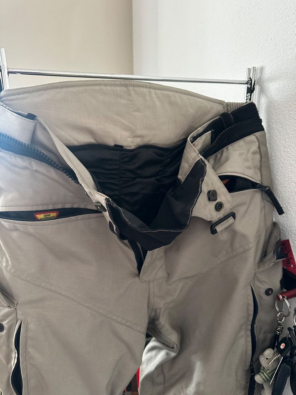 Pantaloni: MOTORRAD - HOSE – Usato da ALTENDORF venduto da Jrabbit 8