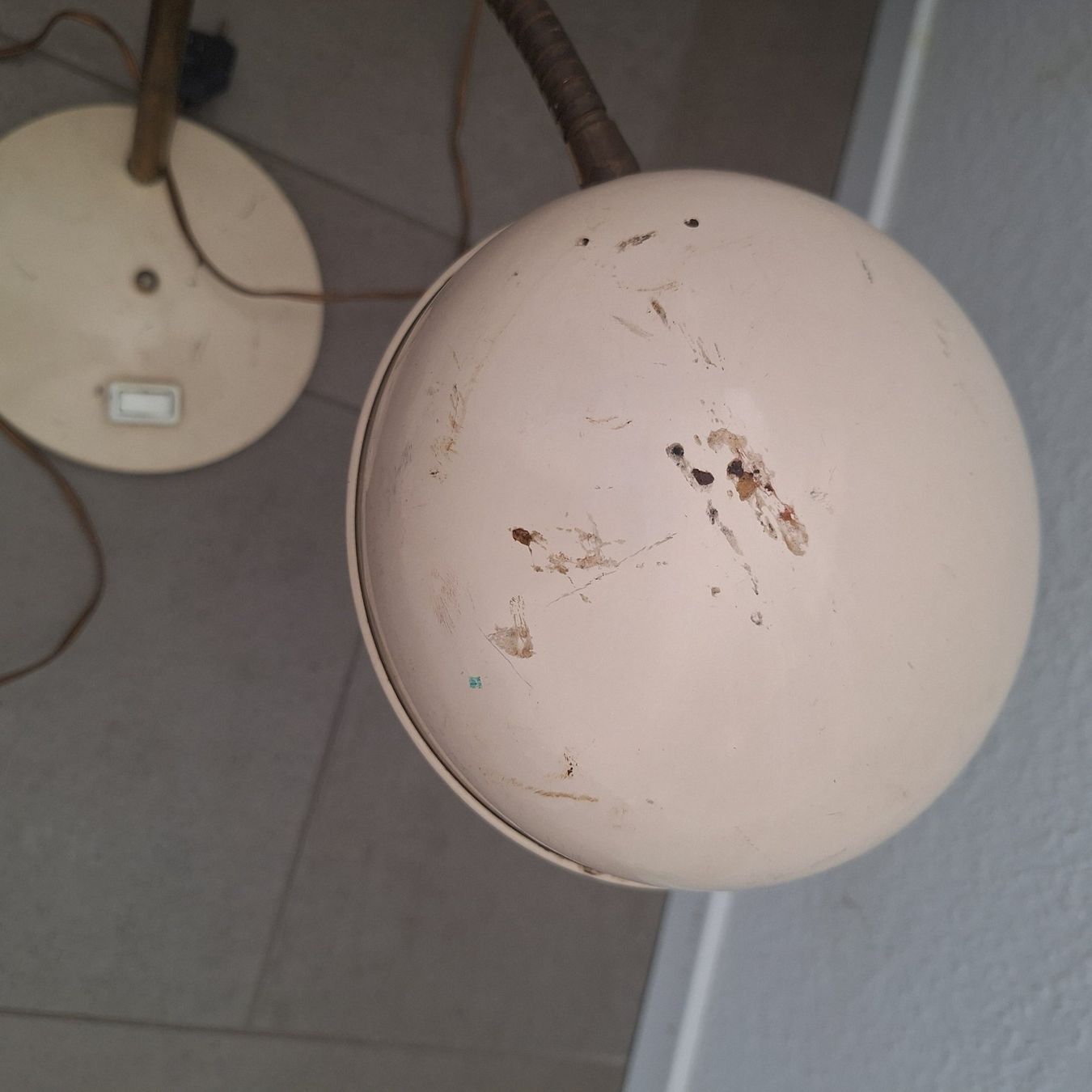 Lampade: Vintage Lampe Halbkugelschirm – Usato da Basel venduto da Kunterbunt12 3