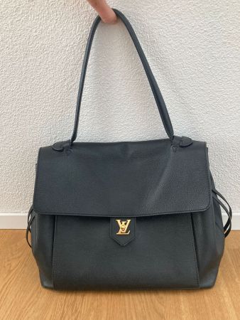 Louis Vuitton Lock Me MM (inkl. Rechnung & Dust Bag)