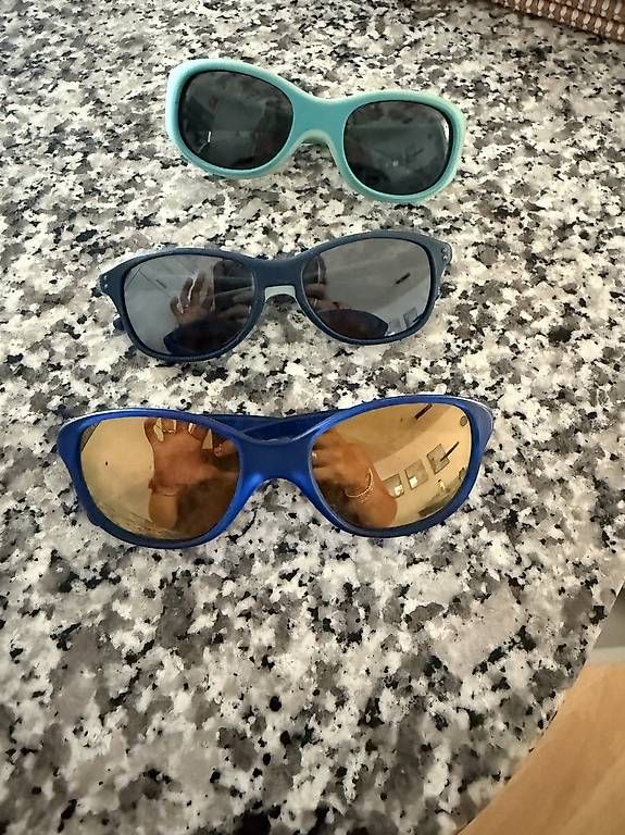 Lunettes & Verres: Kleinkinder Sonnenbrille  – D'occasion à Cham par Neraida
