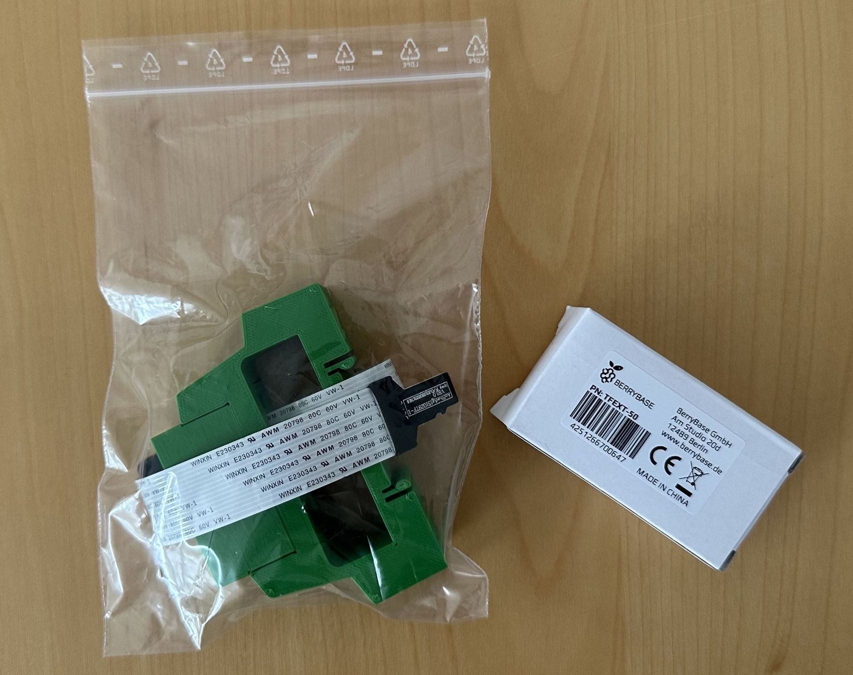 Elektronikbauteile: Die Allroundbastler / Loxone Micro-SD Karten Adapter / Grün – Gebraucht aus Dielsdorf von Empowered