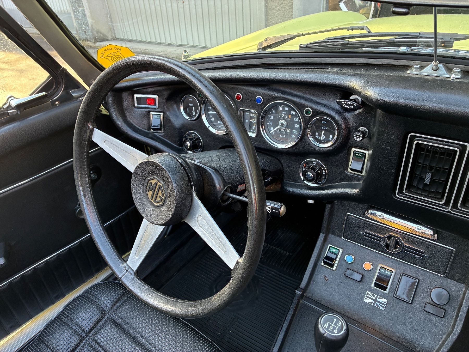 MG Automobili: MG MGB MG B 1976 Chartreuse – Usato da Lausanne venduto da JTRMcom 3