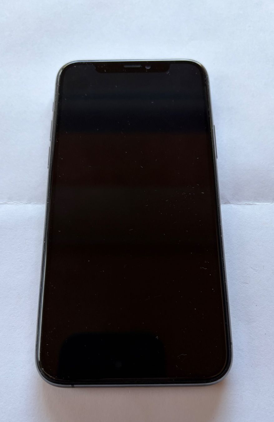 Apple Portables: iPhone 11 Pro – D'occasion à Zürich par clycly 2