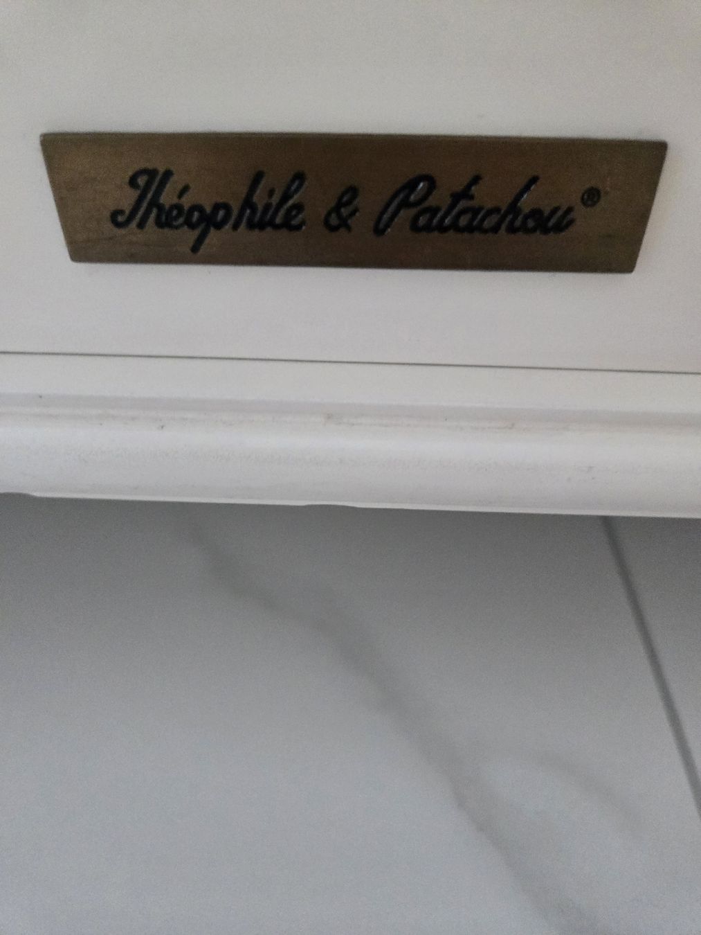 Cassettiere: Théophile et Patachou Antique Commode – Usato da Le Landeron venduto da Plushka 3