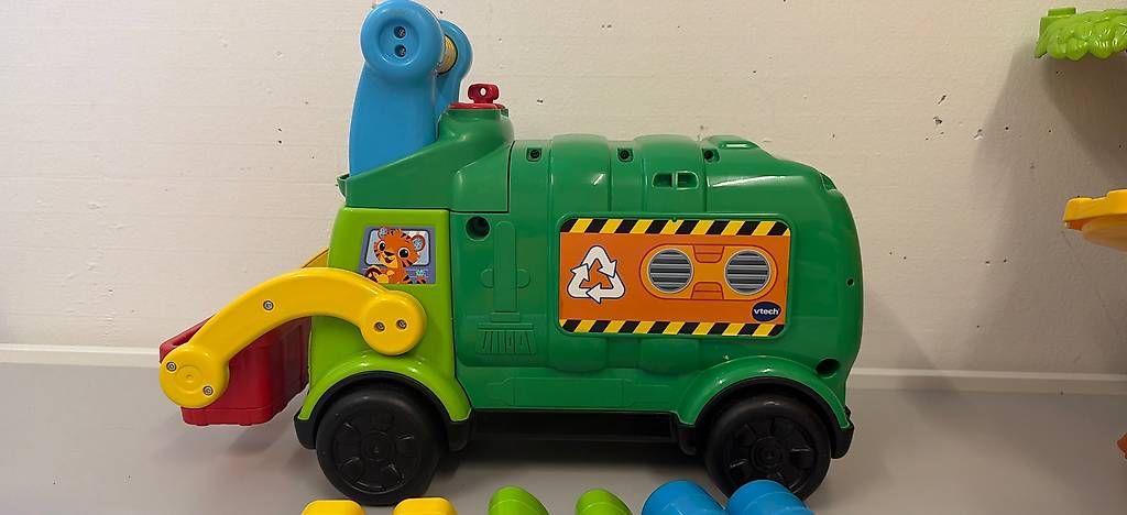 Fahrzeuge für Kinder: Vtech Recycling-Rutschauto – Gebraucht aus Oberentfelden von Martiina_96 1
