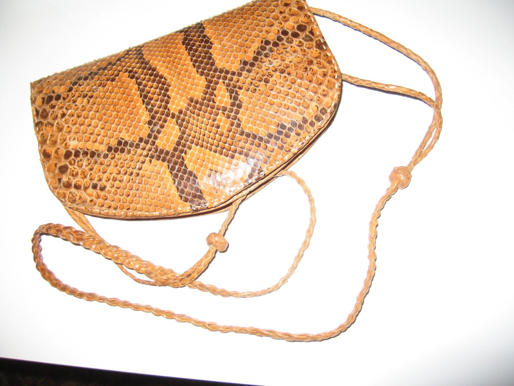 Borse da donna: Vintage Schlangenleder Umhängetasche – Nuovo (secondo la descrizione) da Thun venduto da ade_h6qs 1