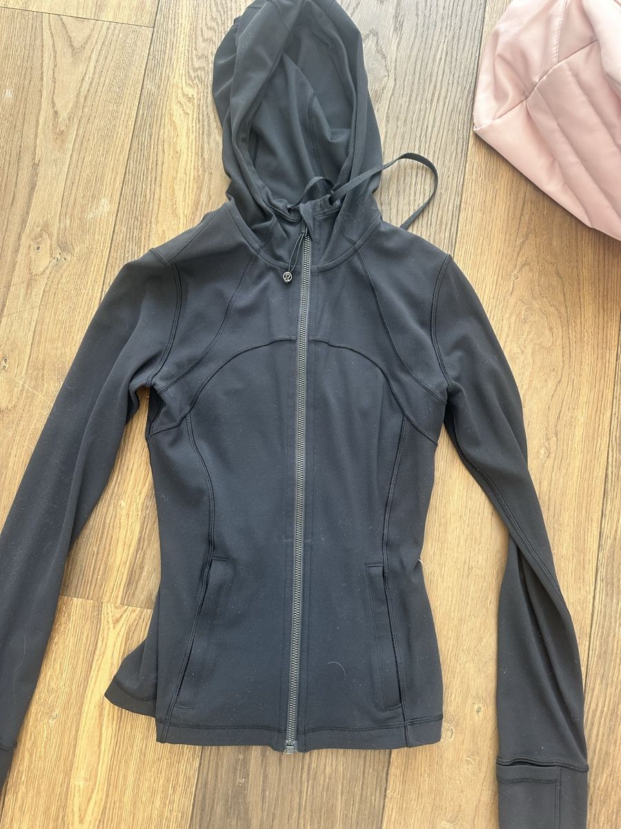 Lululemon Jacken: Lululemon define jacket – Neu (gemäss Beschreibung) aus Bachenbülach von cookiecutter 2