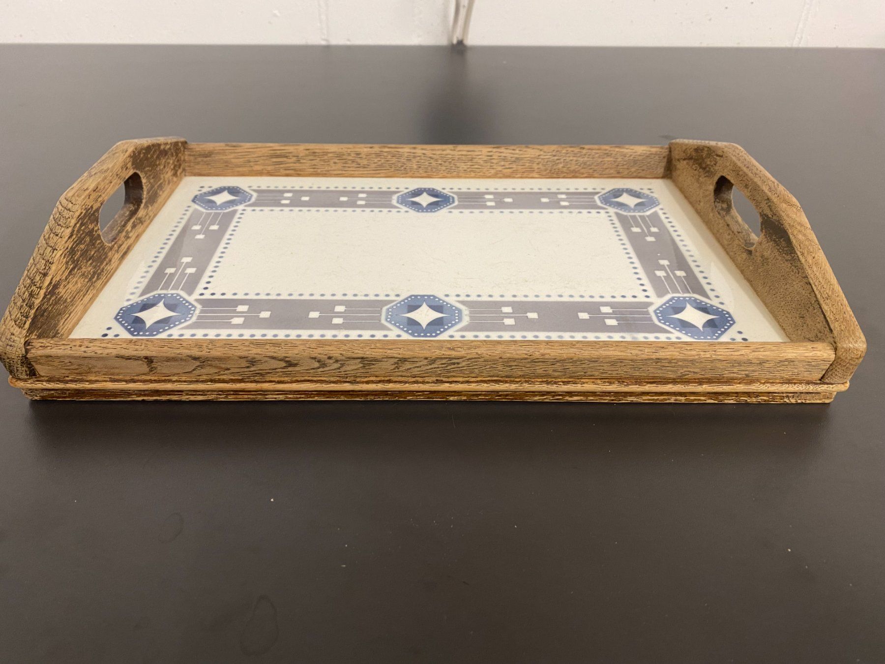 Piatti di portata: Serviertablett mit Keramik - antik – Usato da Unterterzen venduto da bac_287t