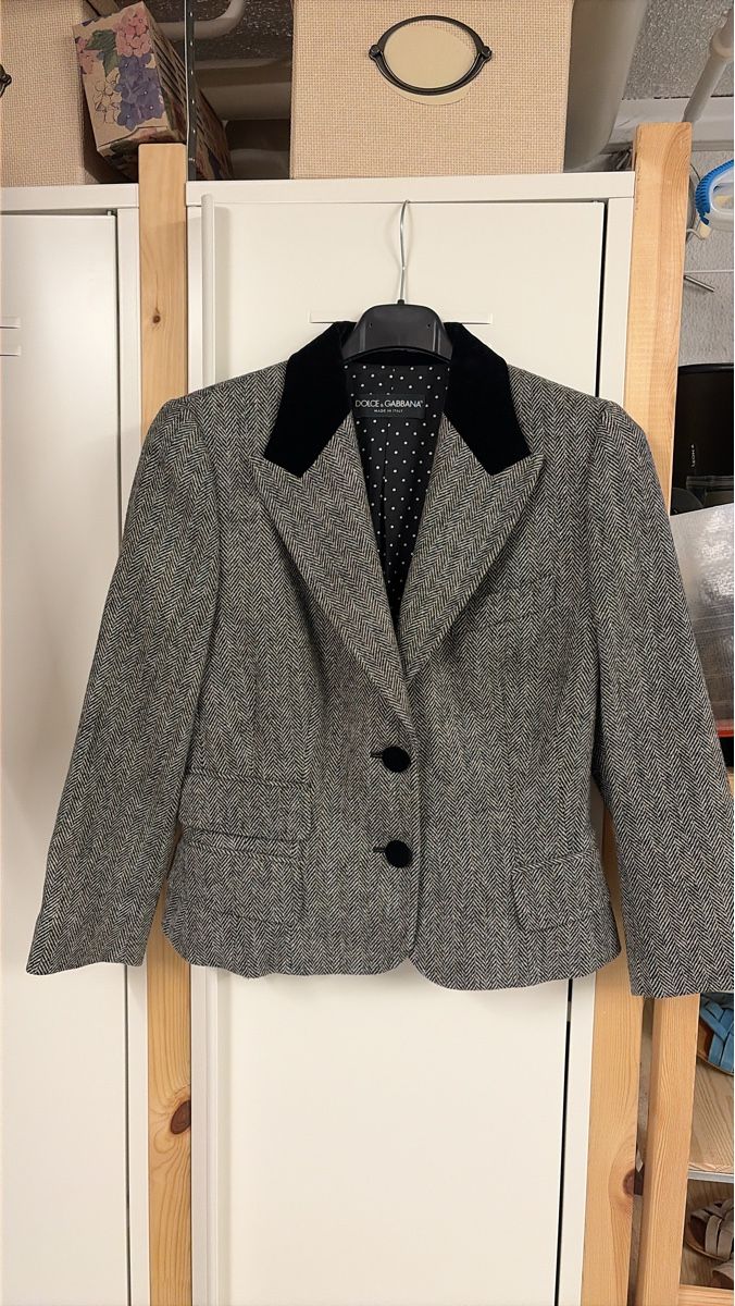 Dolce & Gabbana Giacche: Giacca donna Dolce & Gabbana lana – Usato da Adliswil venduto da Rampella