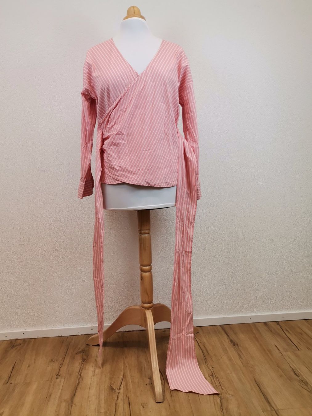 Esprit Camicette: ESPRIT Wickelbluse Gr. 40 rosa-weiss gestreift – Nuovo (secondo la descrizione) da Schaffhausen venduto da Restwert_SH 5