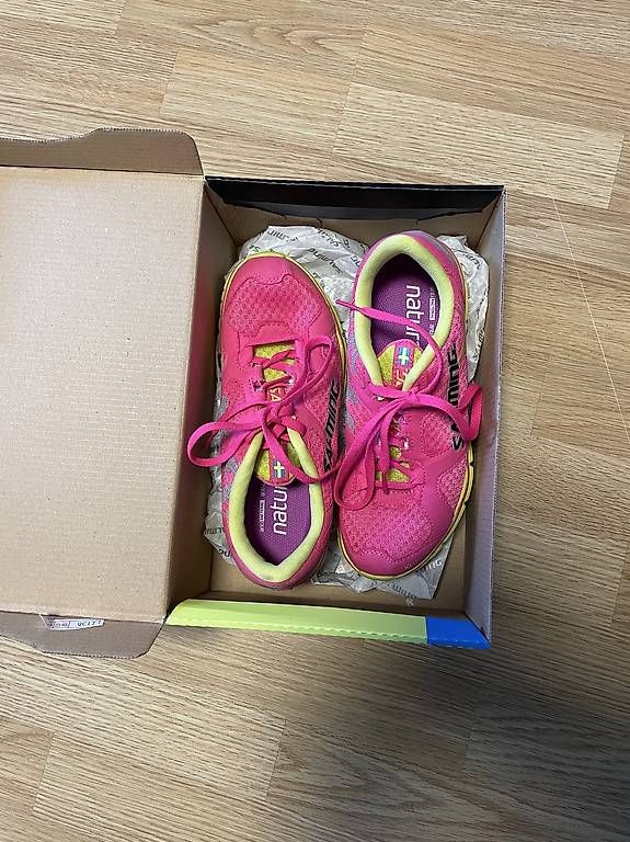 Scarpe da donna: Salming Running Schuhe Gr. 36 pink – Nuovo e nell'imballaggio originale da Rotkreuz venduto da Nitella