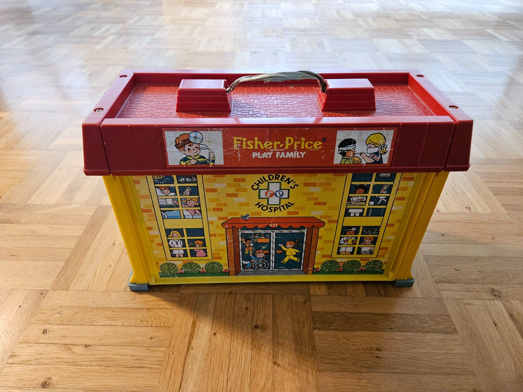 Fisher-Price Giocattoli: Fisher Price Spital, Vintage – Usato da Aarau venduto da noname030
