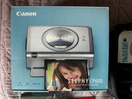 Canon SELPHY CP600 Compact Photo Printer mit viel Zubehör