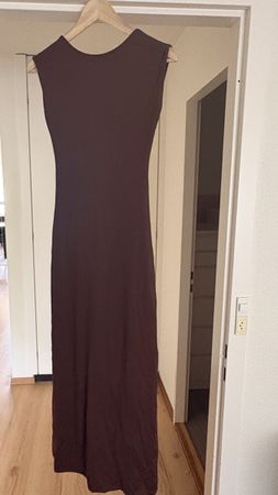 Robe longue marron dos nu femme taille S état neuf